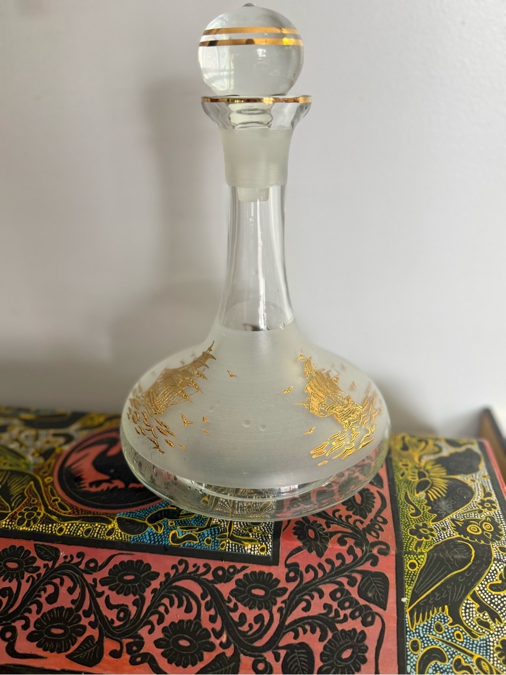 Rare Bohemia Crystal Decanter Frosted Glass with 22K Gold Nautical Design - Picture 10 of 10